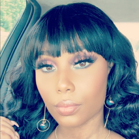 Meet your Posher, Lasondra - Picture 1 of 1